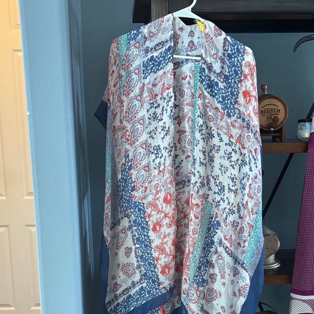 Lightweight Floral Print Women’s Poncho Shrug - Blue & Coral